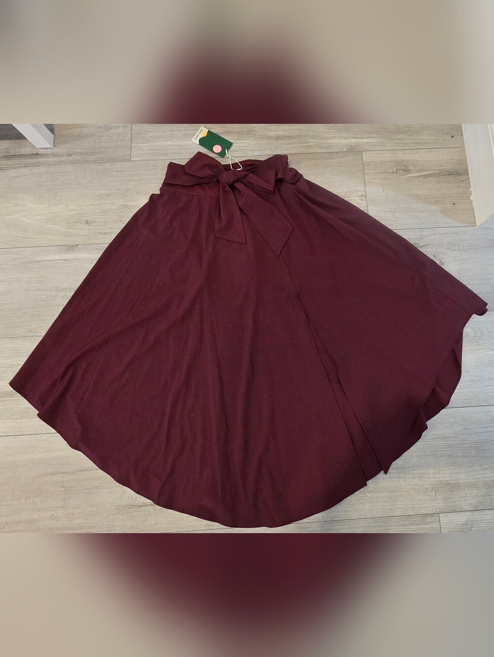 Breezeful High Waisted Tie Side 2-in-1 Curved Hem Flowy Quick Dry Midi Skirt - Picture 9 of 13